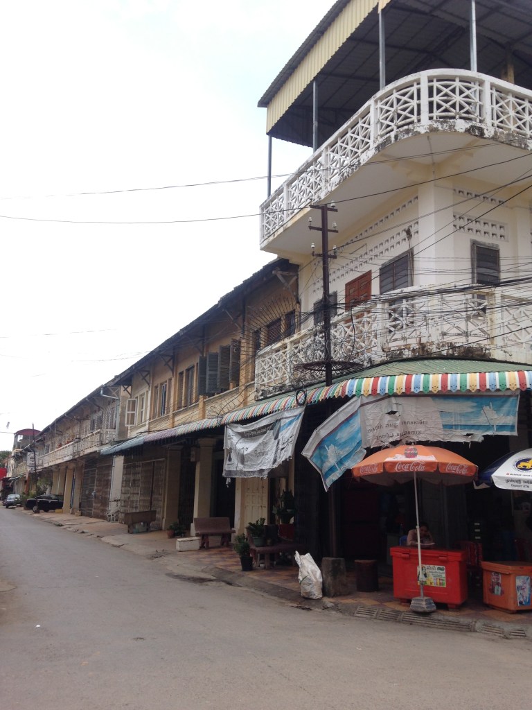 street-in-battambang